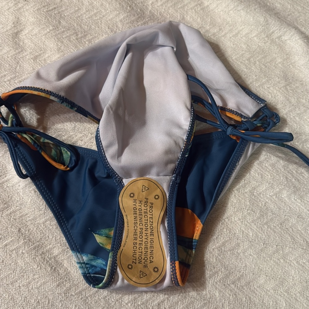 NWOT Bikini Bottom with Orange Leaf Print - Picture 3 of 4